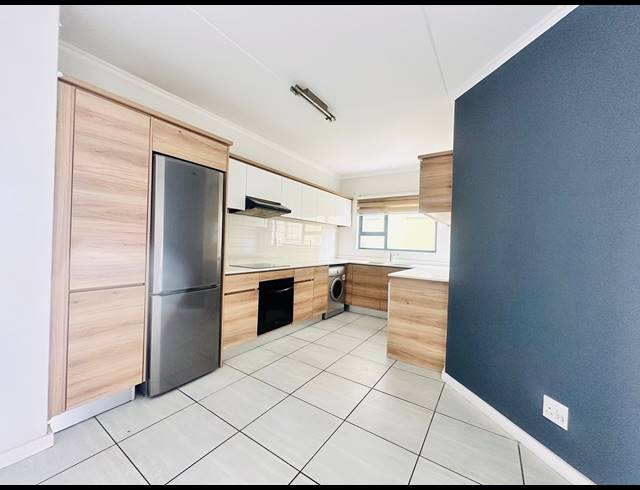 3 BEDROOM APARTMENT TO LET IN WATERFALL